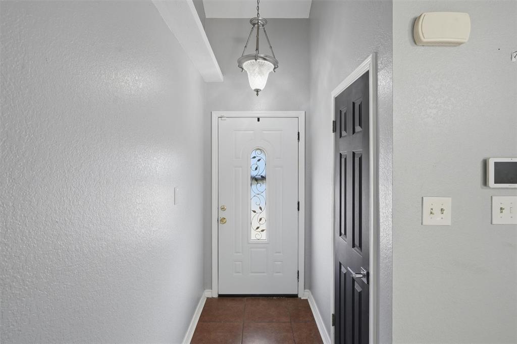912 Turner Court Property Photo 7