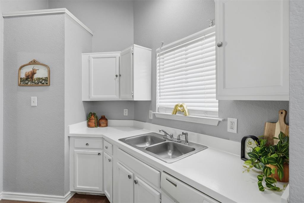 912 Turner Court Property Photo 12