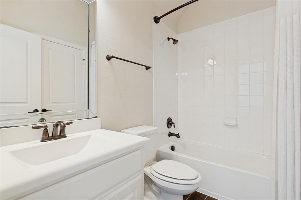 6409 Biltmore Lane Property Photo 28
