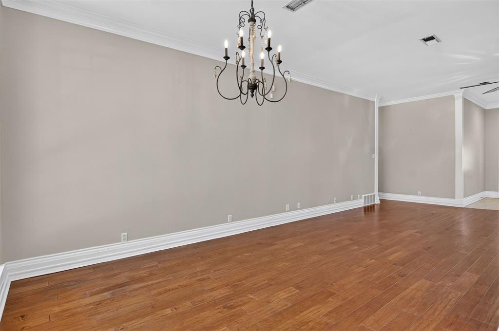4925 Courtside Drive Property Photo 11