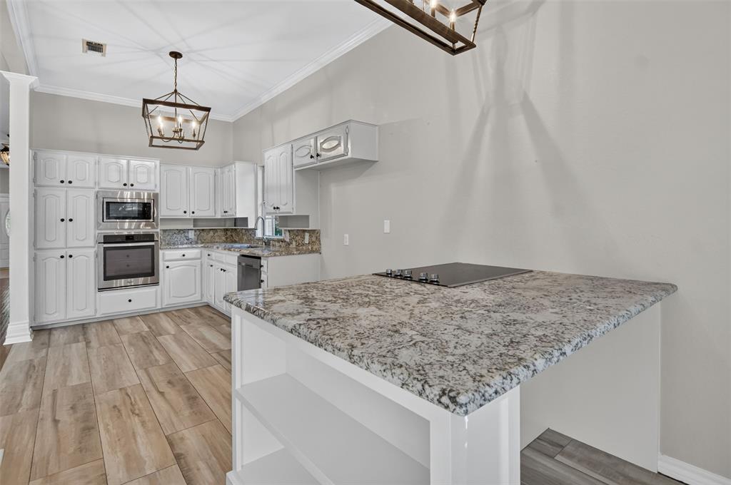 4925 Courtside Drive Property Photo 16