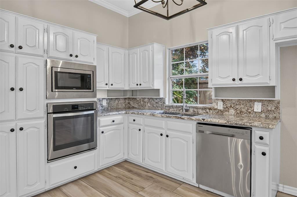 4925 Courtside Drive Property Photo 17