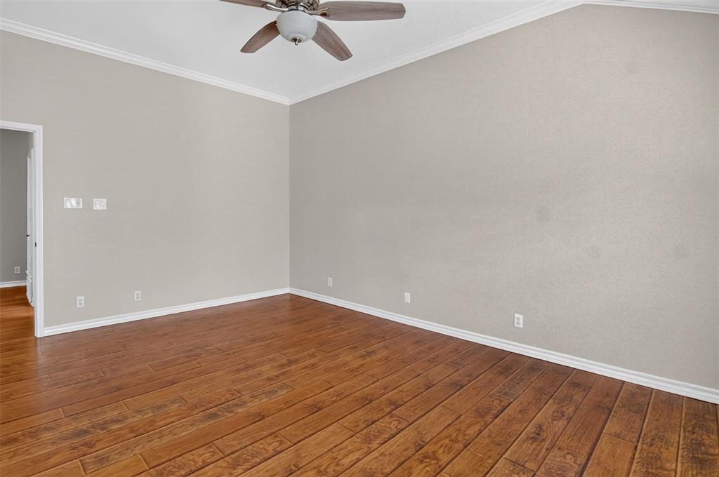 4925 Courtside Drive Property Photo 22