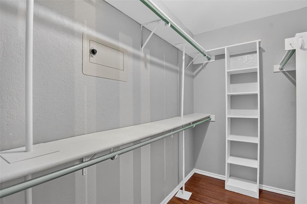4925 Courtside Drive Property Photo 27