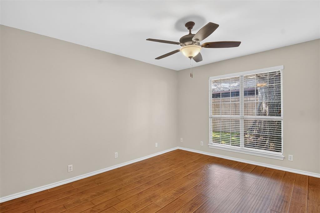 4925 Courtside Drive Property Photo 28