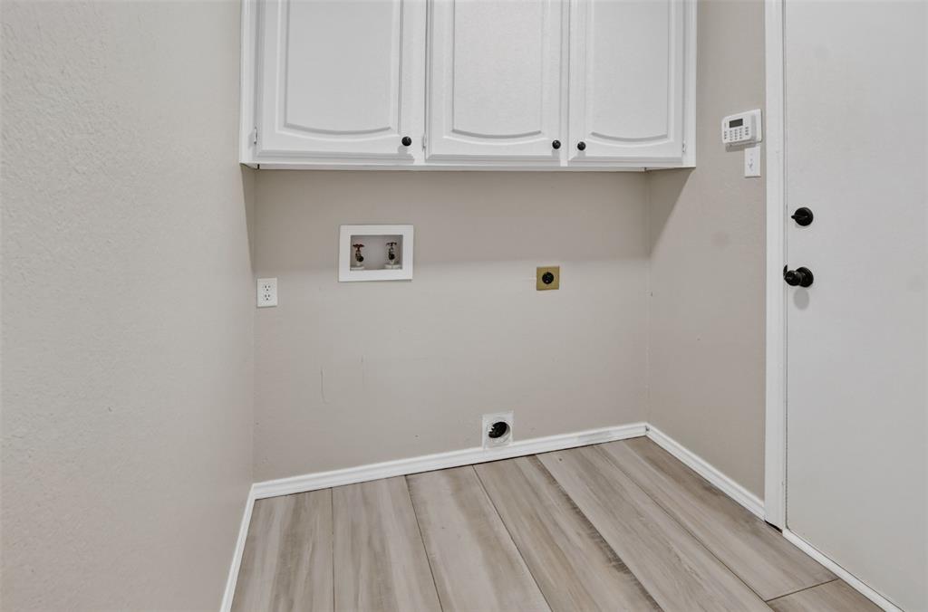 4925 Courtside Drive Property Photo 31