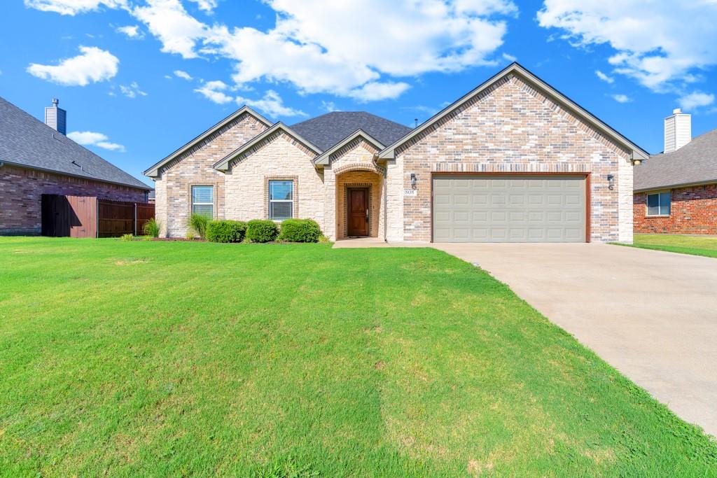 808 Chestnut Grove Drive Property Photo 1