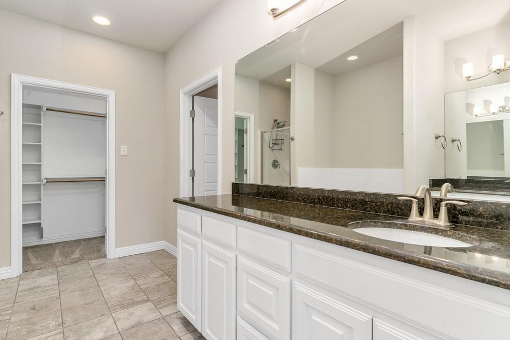 808 Chestnut Grove Drive Property Photo 16
