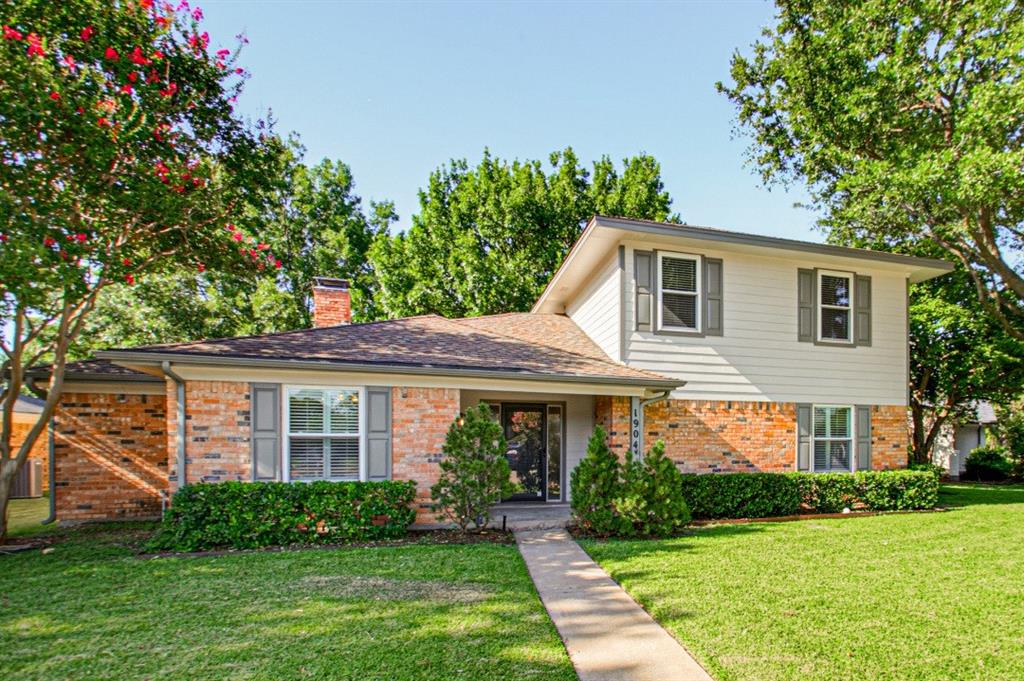 1904 Clover Trail