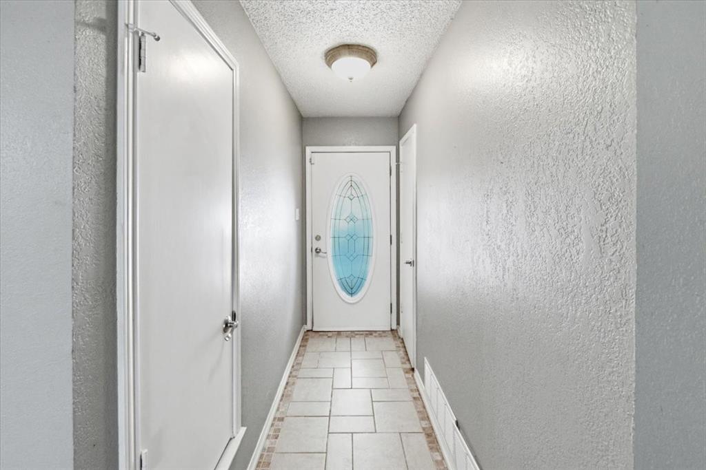 200 Almond Lane Property Photo 11