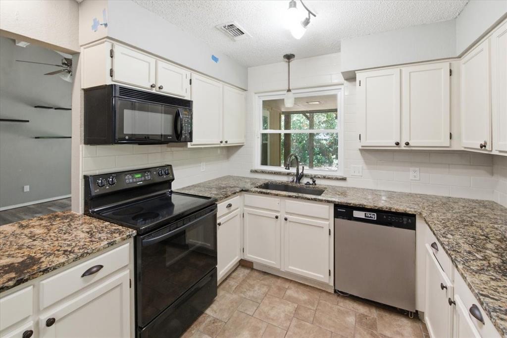 200 Almond Lane Property Photo 13