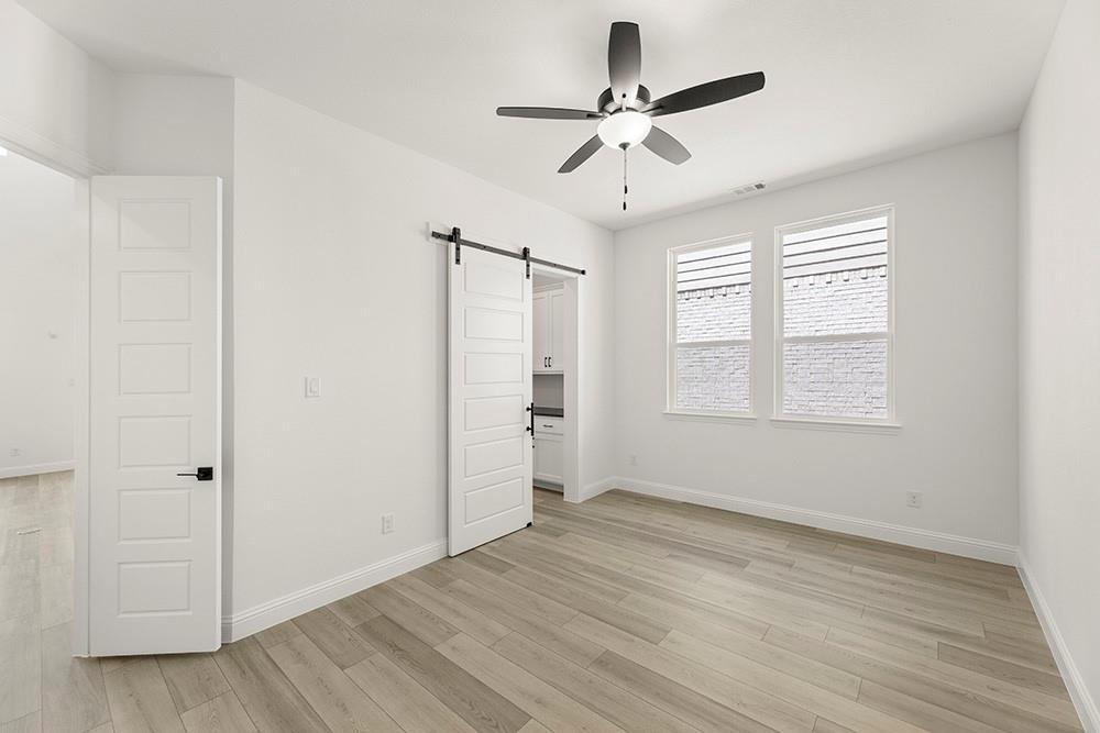2904 Manchester Court Property Photo 16
