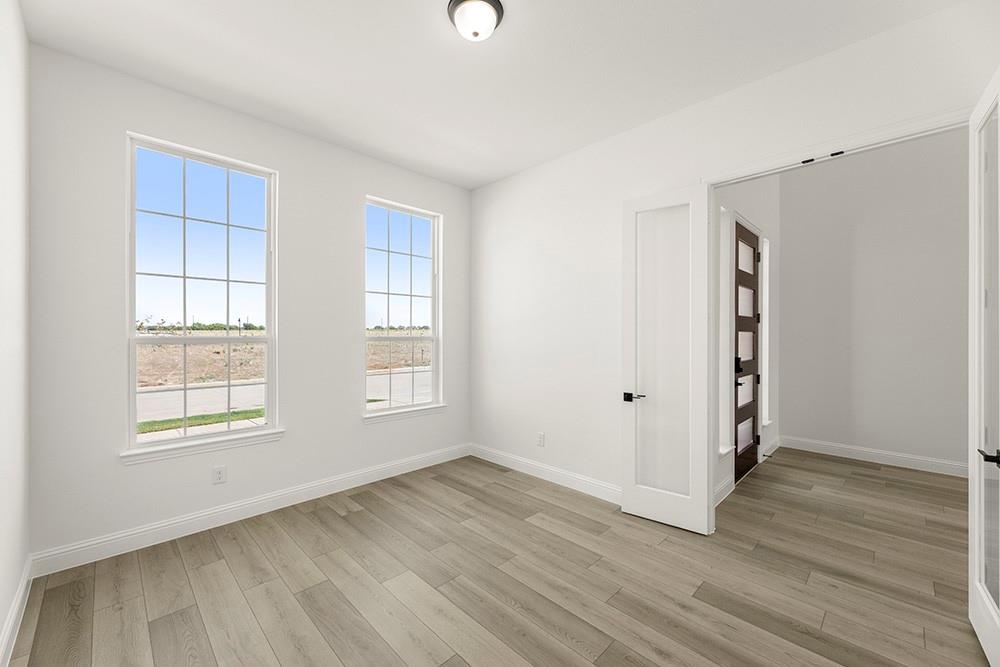 2904 Manchester Court Property Photo 27