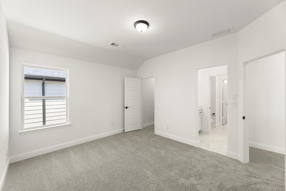 2904 Manchester Court Property Photo 34
