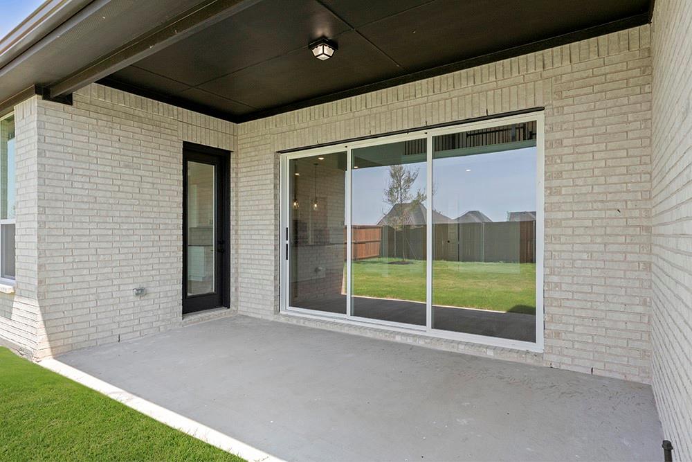 2904 Manchester Court Property Photo 38
