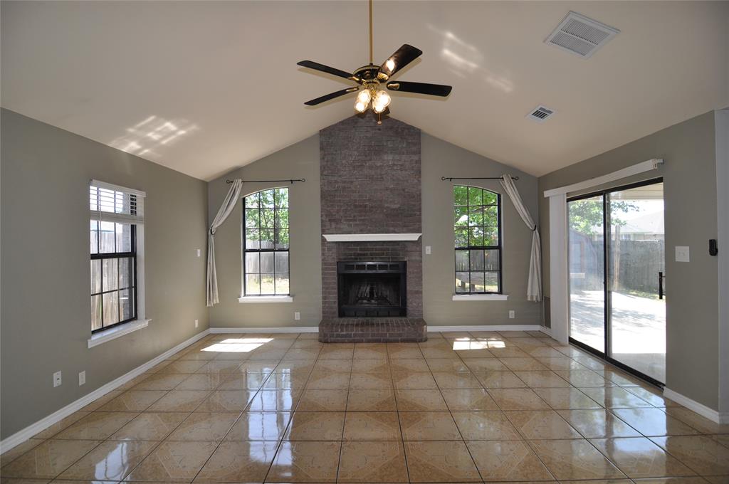 1805 Sharon Drive Property Photo 3