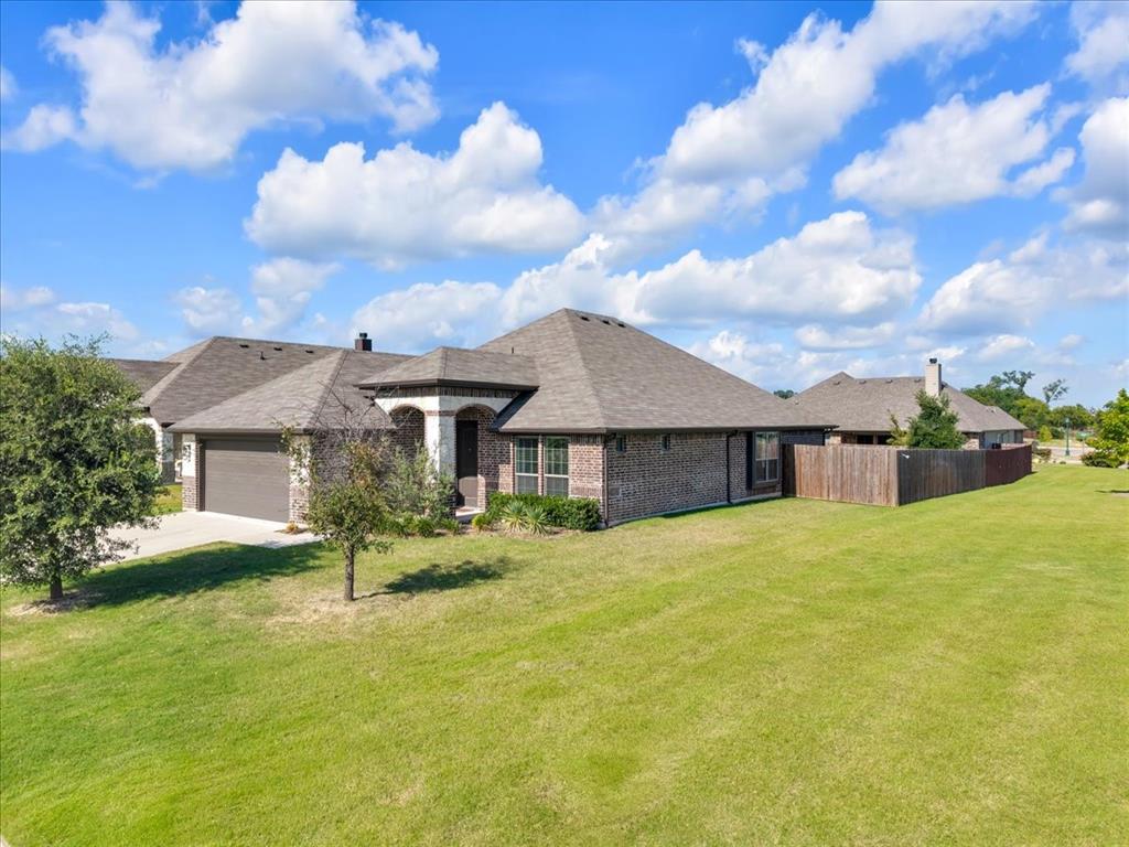100 Gardenia Drive Property Photo 1