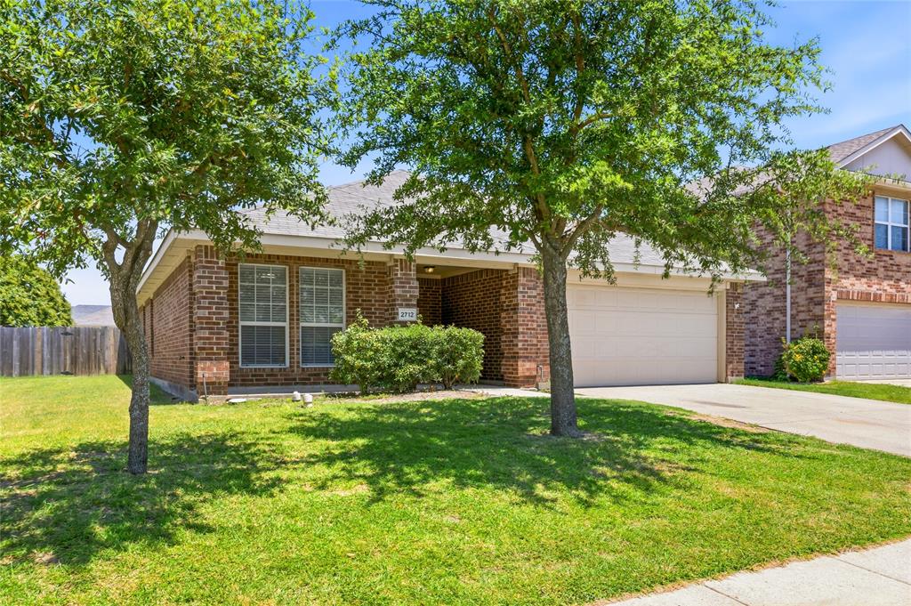 2712 Mockingbird Street Property Photo 1