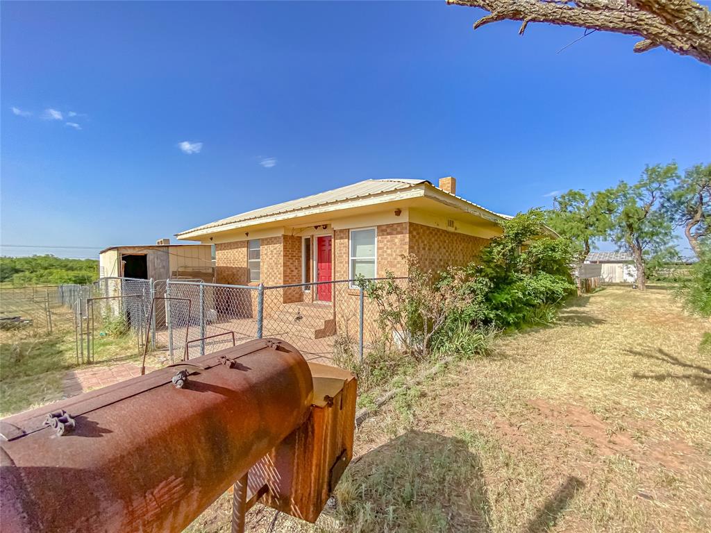 1195 County Road 415 Property Photo 5