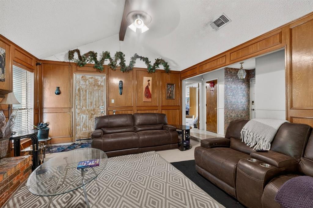 6403 Running Creek Drive Property Photo 3
