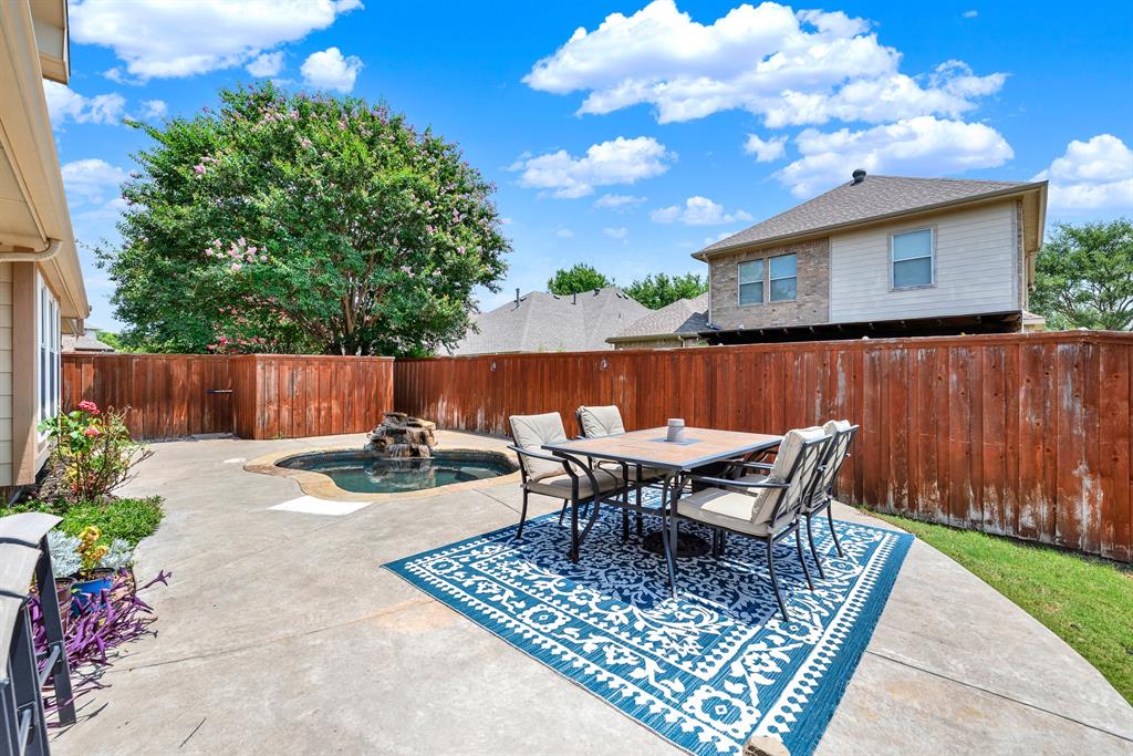 5729 New Castle Drive Property Photo 16