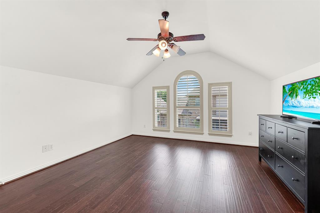 5729 New Castle Drive Property Photo 30