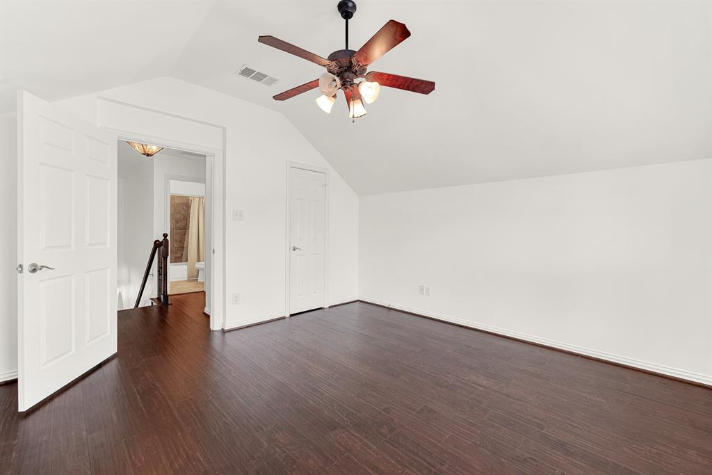 5729 New Castle Drive Property Photo 32