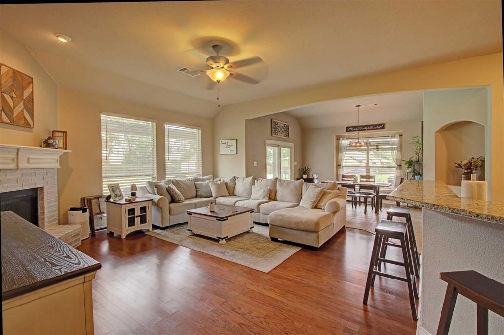 108 Champions Way Property Photo 10