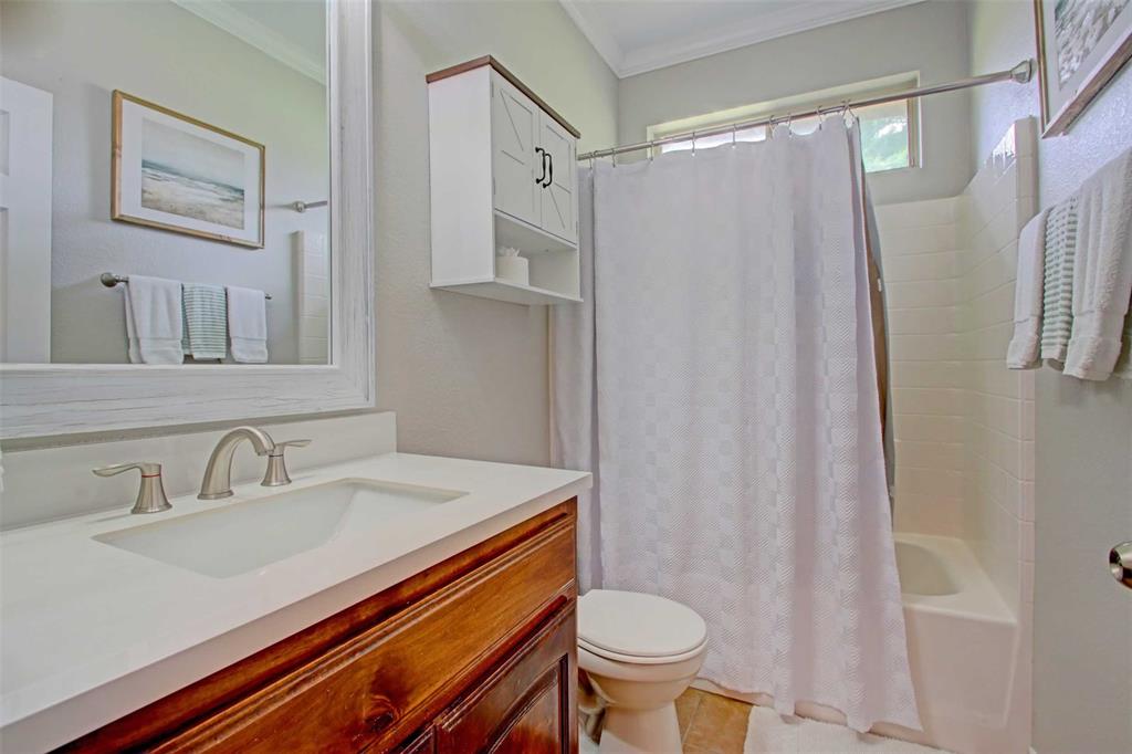 108 Champions Way Property Photo 17