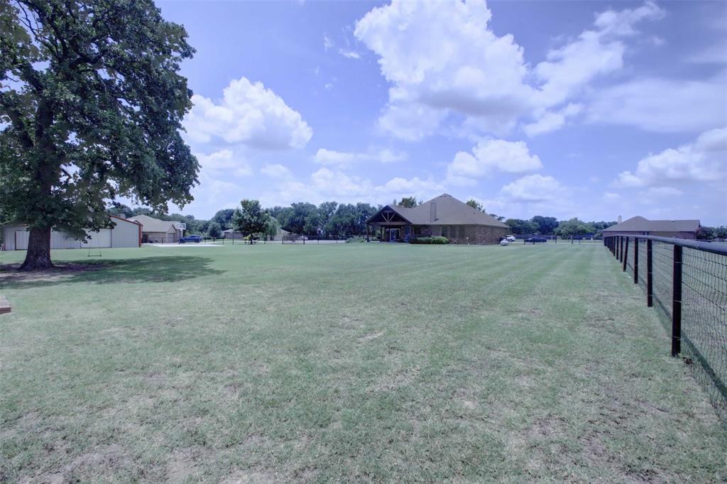 108 Champions Way Property Photo 24
