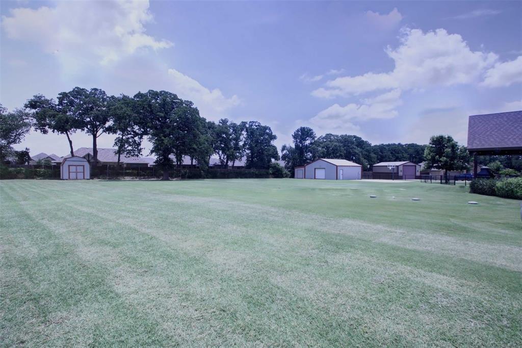 108 Champions Way Property Photo 25