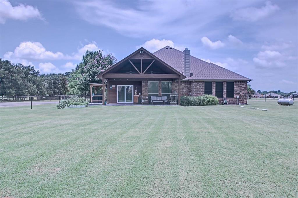 108 Champions Way Property Photo 27