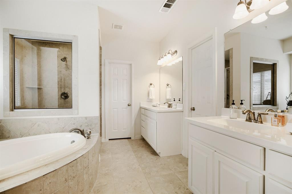 1105 Somerset Circle Property Photo 15