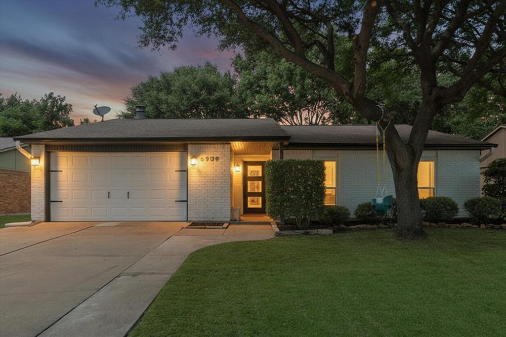 6909 Arborbrook Drive Property Photo 1