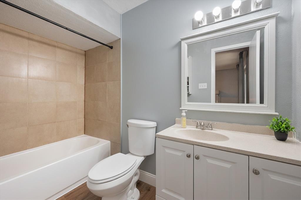 6909 Arborbrook Drive Property Photo 15