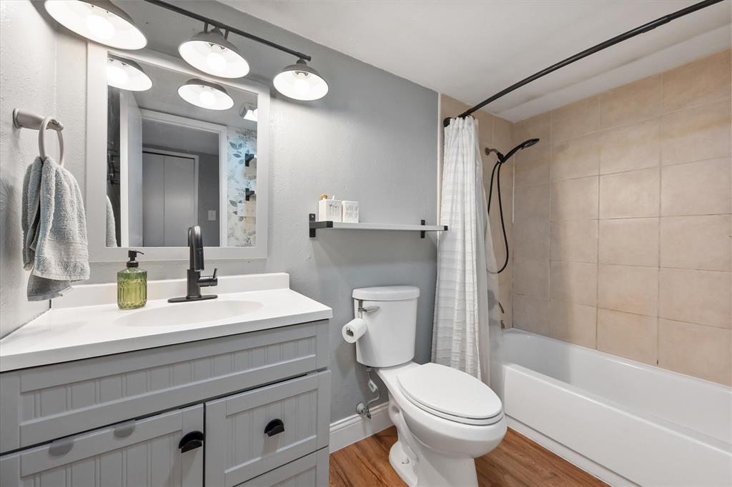 6909 Arborbrook Drive Property Photo 18