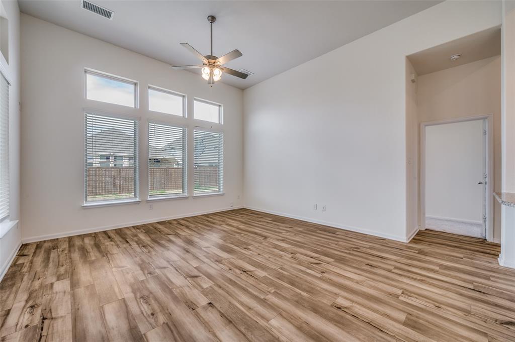 16309 Garden Drive Property Photo 5