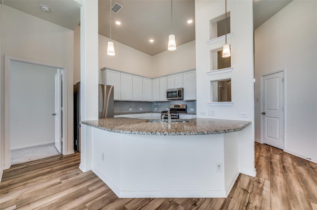 16309 Garden Drive Property Photo 9