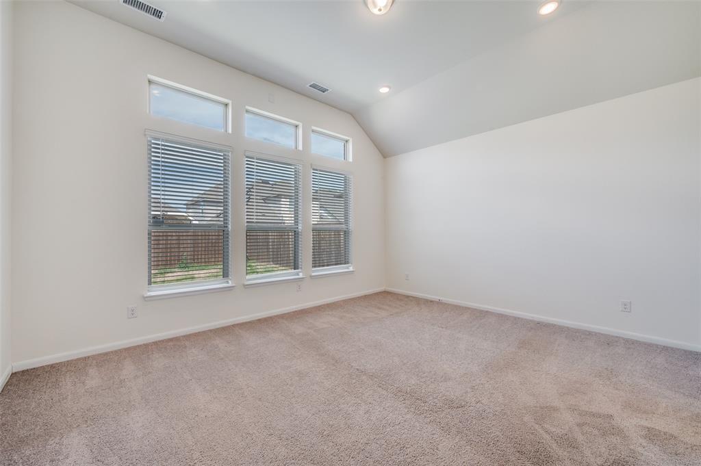 16309 Garden Drive Property Photo 13