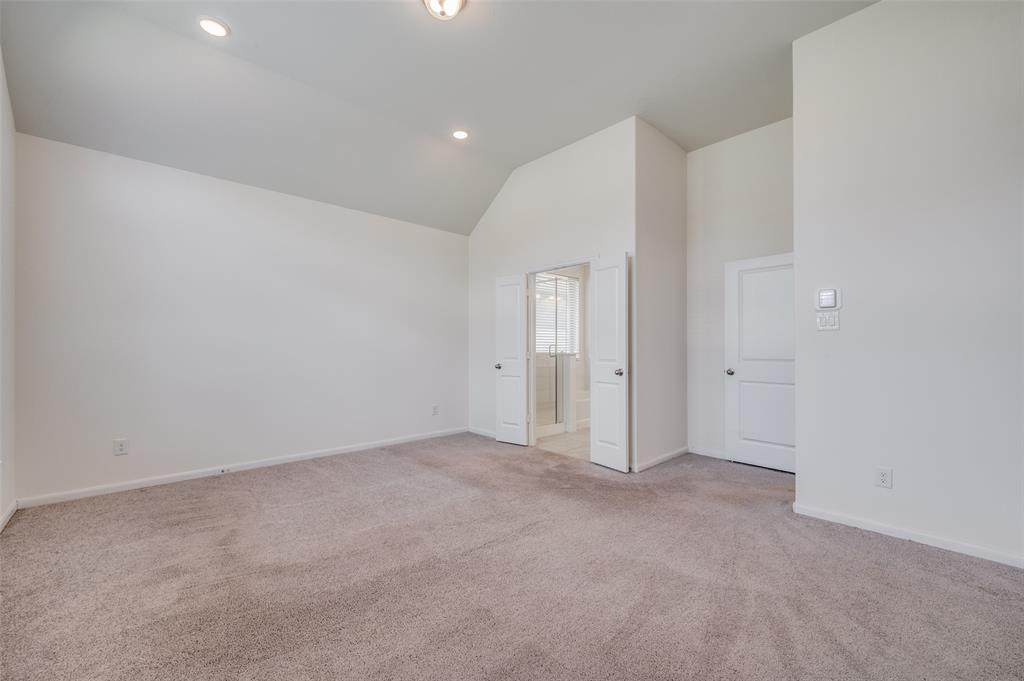 16309 Garden Drive Property Photo 14