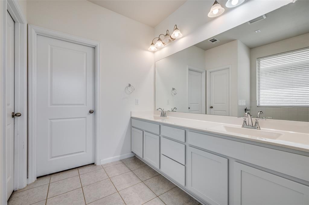 16309 Garden Drive Property Photo 17