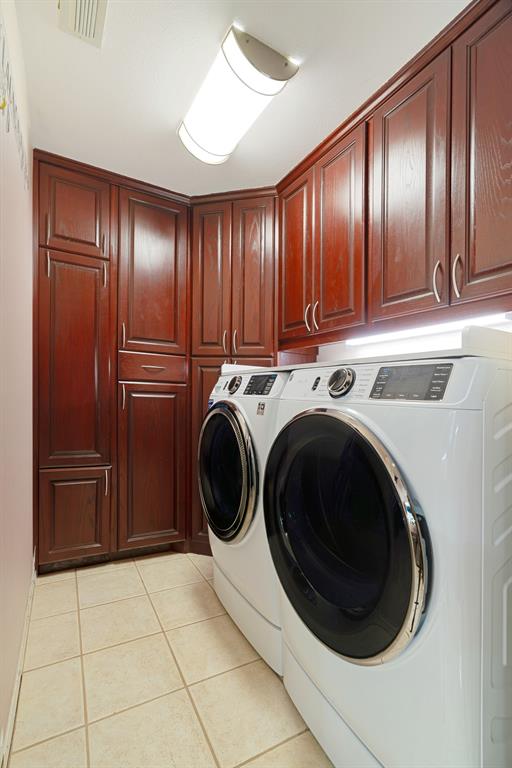 2850 Willow Bend Property Photo 24