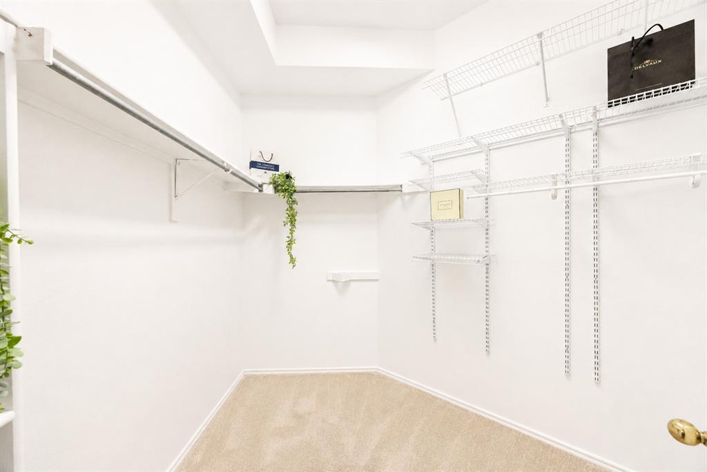 306 Fairfax Drive Property Photo 25