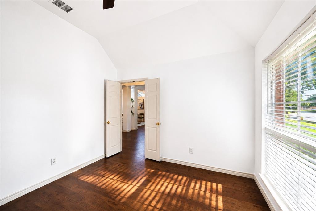 306 Fairfax Drive Property Photo 27