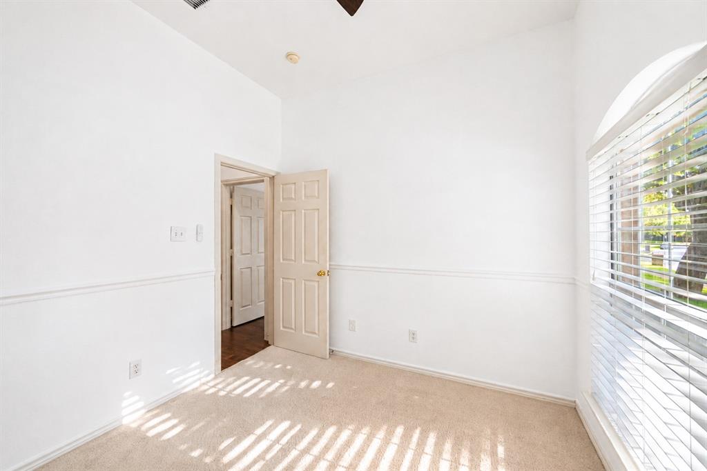 306 Fairfax Drive Property Photo 29