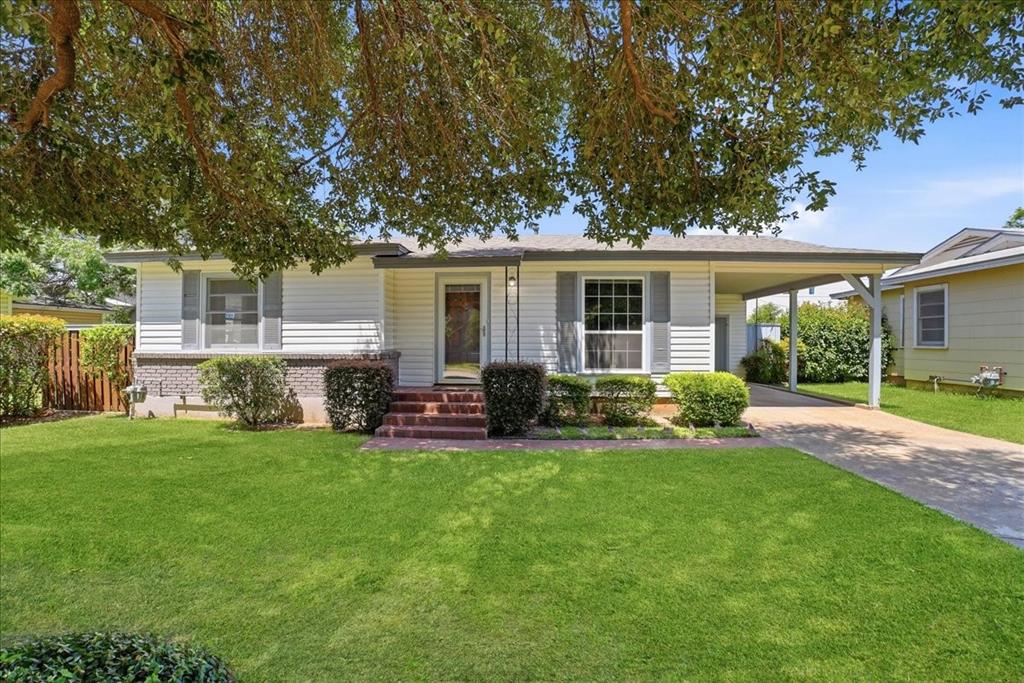 109 Casstevens Street Property Photo 1