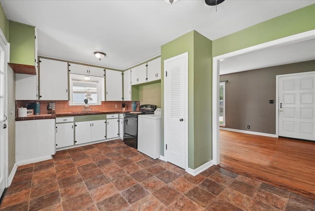 109 Casstevens Street Property Photo 14