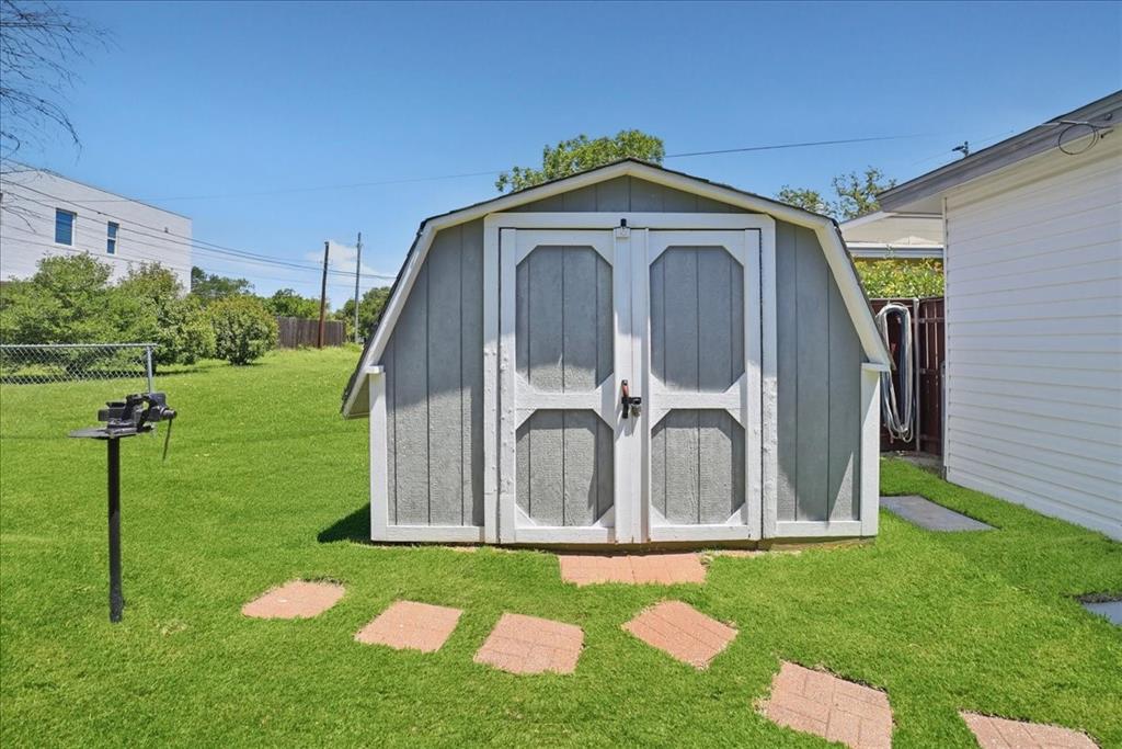 109 Casstevens Street Property Photo 24