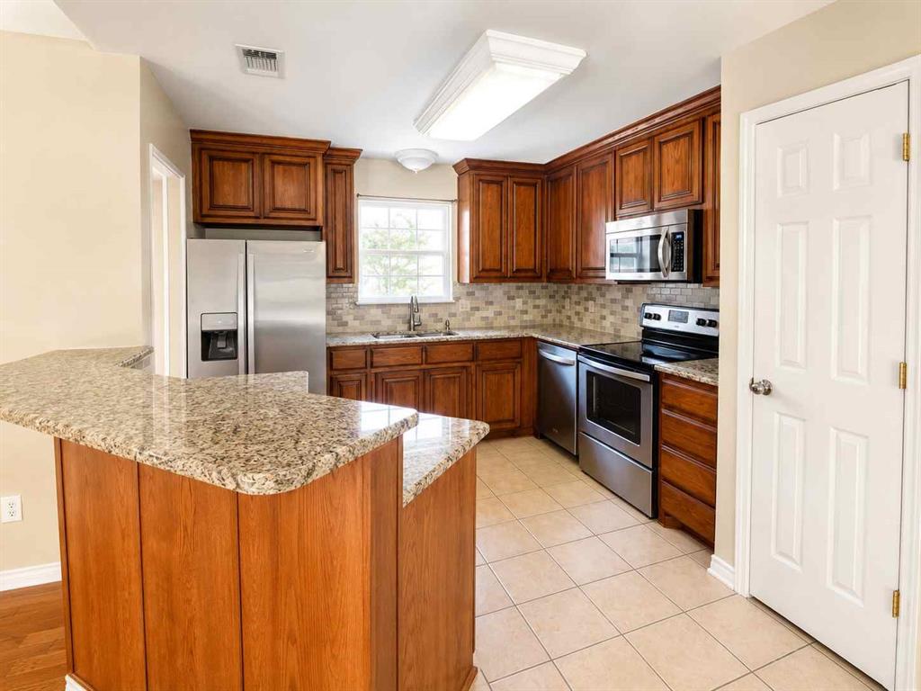 9296 Fm 1810 Property Photo 6