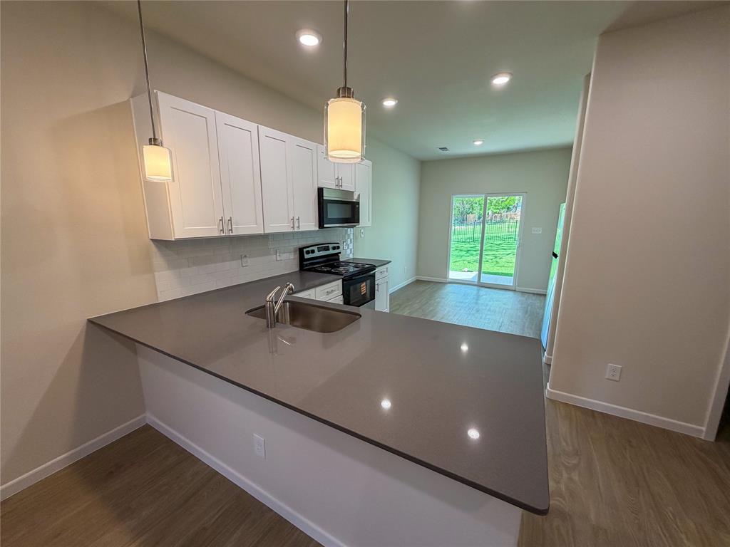 413 W Dulin Street Property Photo 8